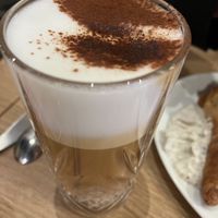   at ZEITGEIST Café in Lyon