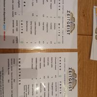  at ZEITGEIST Café in Lyon