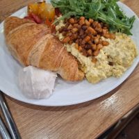  at ZEITGEIST Café in Lyon