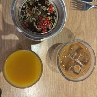  at ZEITGEIST Café in Lyon