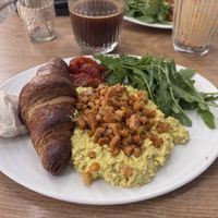   at ZEITGEIST Café in Lyon