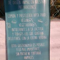 100%vegan at Vegan Bunker in Santiago
