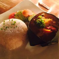 vegan Khmer curry in banana leaf at Rikitikitavi in Kampot