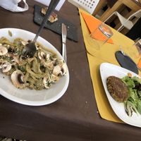 Pasta and burger  at 4 Amici al Bar in Livorno