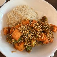 vegan tuna spicy poke bowl🤤  at Mola in Pittsburgh