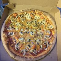 Pizza Pilz vegan at Moini Steinofenpizza in Leipzig