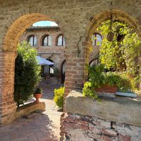 Yard at Osteria Del Vicario in Certaldo