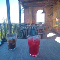 Unsweetend ice-teas at Osteria Del Vicario in Certaldo