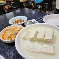 homemade firm tofu and vegan kimchi at Ibuk Halmae - 이북할매 in Incheon