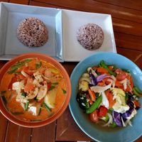 Stirfry vegetable and Massaman curry at Anchan Vegetarian Restaurant in Chiang Mai