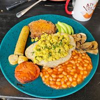 'Vegan Fox': sausage, avocado, beans, mushroom, tomato, hash brown & scrambled tofu (18€) at Lazy Fox in Helsinki