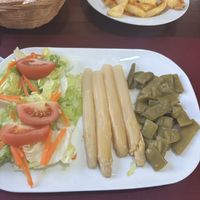 Veggie plate   at Hostal Las Cantigas in Villalcazar De Sirga