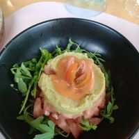 Tartar de tomate y guacamole at La Terraza in Castello Dempuries