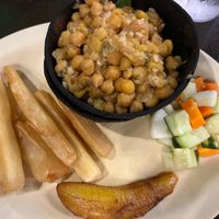Garbanzos al Ajillo o
a la Criolla at El Trapiche - Albrook Mall in Panama City