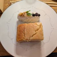 Lemon cake at Bugoro All Vegan in Fukuoka