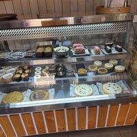 Cake selection at Vegansté in Providencia