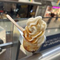 Ice-cream sundae  at VINCENT - Hbf Leipzig in Leipzig