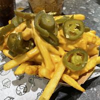 Chili cheese fries - Vincent, Leipzig  at VINCENT - Hbf Leipzig in Leipzig