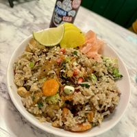 Gebratenes Reisgericht mit verschiedenem veganen „Fleisch“ & Nüssen ⭐️⭐️⭐️⭐️⭐️  at Meat The Vegans in North West London