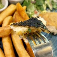 Fish & Chips - sogar mit Algenhaut für den perfekten Geschmack (und die Optik natürlich auch) ⭐️⭐️⭐️⭐️⭐️  at Meat The Vegans in North West London