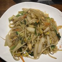 Fried vegetable noodles  at Maehwayangkkochi myeongdongjeom - 매화양꼬치 명동점 in Seoul