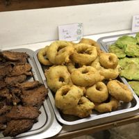 Seitán - Aros de Cebolla - Buñuelos de Espinaca at Cuenco in Mendoza