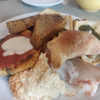 Buffet plate at Cuenco in Mendoza