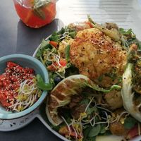 Blumenkohl mit Salat und paprikadipp at Seeterrassen Restaurant und Café in Seegebiet Mansfelder Land