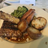 Tempeh with potatoes and veggies   at Auberge Baker in Chateau-richer