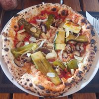 Vegana with extra garlic at La Pizzeria da Claudio  in Koh Tao