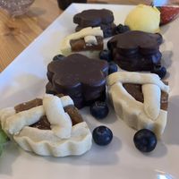 Pasta Frola, Chocolate Alfajor and mango ice  at Café Lief  in Haarlem