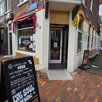 On the corner - accessible entrance at Café Lief  in Haarlem