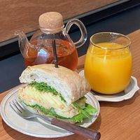 Potato - apple - lucola sandwich, orange juice and herb tea #Veganuary at Gosranhi Bread/Book in Daegu