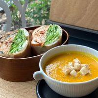 Tempeh sandwich and sweet pumpkin soup #Veganuary at Gosranhi Bread/Book in Daegu