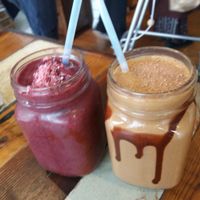 A berry and a cacoa smoothie at Earth to Table in Bondi Junction