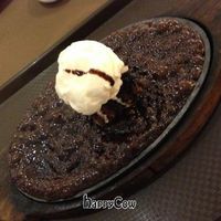 Sizzler brownie at Jai palace in Bangkok