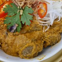 Spicy bifballs with rice at DPS - Fresh in Tuban