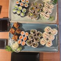 Sushi mit veganem Lachs, veganem Tunfisch, veganer Majo usw. 🤩  at Sushi Trier in Trier