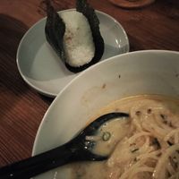 Onigiri at Kokoka Used Book Shop Cafe & Bar - ココカ古書店 本とたいやき in Tamano