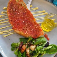 Toast with tomato at Charlys & Toms - The Brunch Club in Gran Canaria