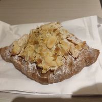  at Blivin Bakery 植物系生吐司專門店 in Taipei