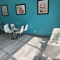 A few nice tables   at Maverick's Donut Company in Simpsonville