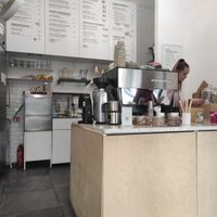 Inside at Superfood Deli 1010 in Vienna