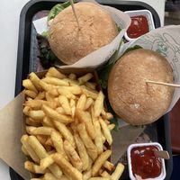 Veggie burger with vegan buns + fries  at 't Brugsch Friethuys in Bruges