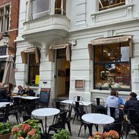New location, outdoor seating at 't Brugsch Friethuys in Bruges