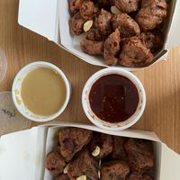 I ordered the garlic chicken and spicy seasoned chicken   at Vampire's Chicken in Seoul