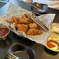 I ordered three salts and chicken and the spicy dipping sauce  at Vampire's Chicken in Seoul