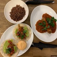 Jackfruit tacos 4€, quinoa 2€, beyond currywurst 6€ at MiiT in Riga