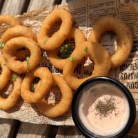 onion rings  at Kefyro ūsai in Palanga