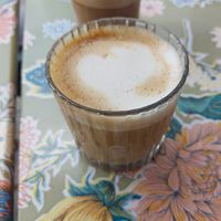 Latte Macciato with oat milk is very good at Kafe de Luxe in Vaxjo